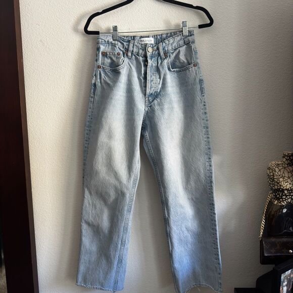 ZARA Light Wash High-Waisted Straight Jeans — Raw Hem, Button Fly (Size 4) - Picture 1 of 6